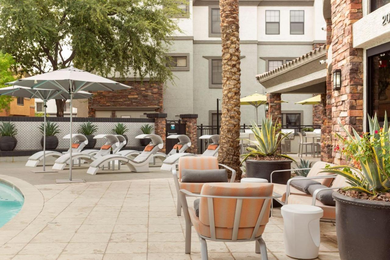 Cozysuites Glendale By The Stadium With Pool 06 Exterior photo